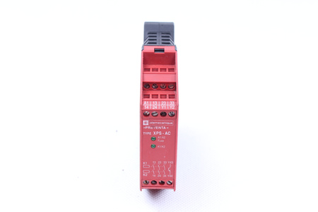 XPS-AC TELEMECANIQUE XPSAC3721 RELEVO DE SEGURIDAD
