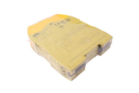 PNOZ M EF 8DI4DO PILZ 772142 RELEVO DE SEGURIDAD