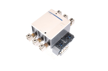 LC1F330 TELEMECANIQUE