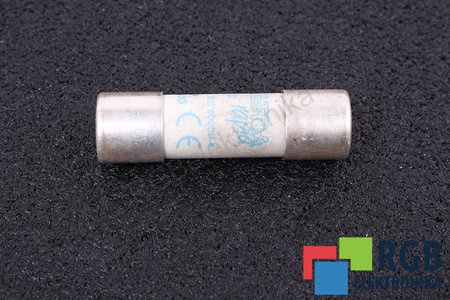 FUSIBLE CERÁMICO ULTRARRÁPIDO 5011806 SIBA 700V, 30A