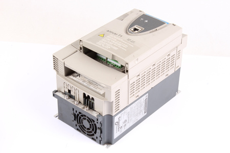 ATV71HU40N4 SCHNEIDER ELECTRIC ALTIVAR 71
