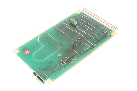 2E243A KLOCKNER MOELLER PARA PIEZAS