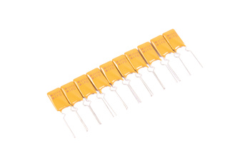 FUSIBLE DE POLÍMERO RUEF110 LITTELFUSE 30V, 1.1A, 7.4X14.2MM, PTC, 10PCS