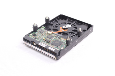 IC35L020AVVN07-0 IBM DESKSTAR 3.5" 20GB ATA/IDE