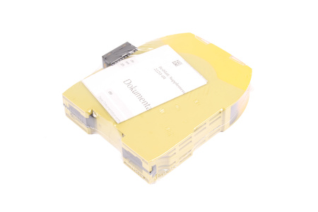 PNOZ M EF 4DI4DOR PILZ 772143 PNOZMULTI 2 RELEVO DE SEGURIDAD