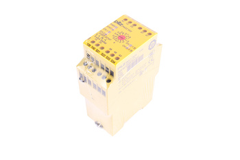 PNOZ XV2 3/24VDC 2N/O 2N/O T PILZ 774502 RELEVO DE SEGURIDAD