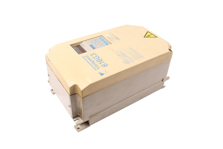 CIMR-G3A42P2 YASKAWA VARISPEED 616G3