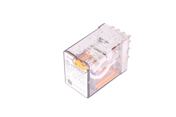 55.34.8.110.0040 FINDER 110VAC 7A RELÉ