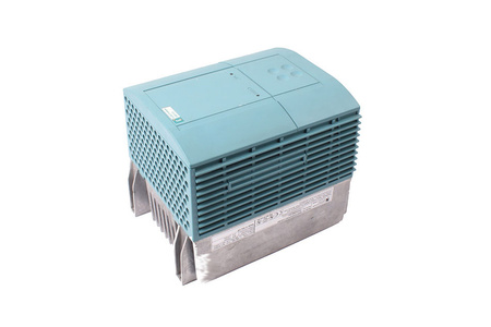 605/015/400/3F/0011/UK/000 EUROTHERM