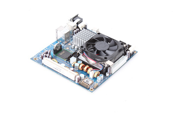 986LCD-M/MITX KONTRON 2.00/4M/667 INTEL PLACA BASE