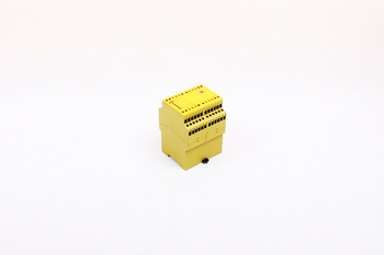 PNOZXV2.1 PILZ 774516 RELEVO DE SEGURIDAD