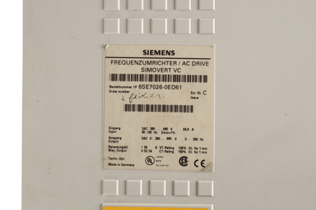 6SE7026-0ED61 SIEMENS AC DRIVE SIMOVERT VC