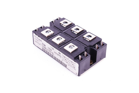 RECTIFICADOR EN PUENTE DE POTENCIA DDB6U215N16L INFINEON ISOPACK 215A, 1600V