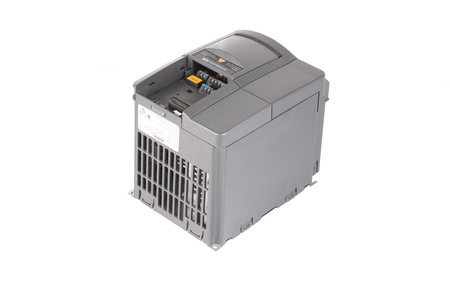 6SE6420-2AD22-2BA1 SIEMENS MICROMASTER 420