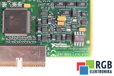 NIPXI-6704 NATIONAL INSTRUMENTS AVERIADO - PARA PIEZAS