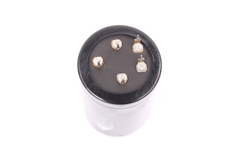 CONDENSADOR B43306-U6477-M1 S+M 25/070/56 470UF, 500VDC