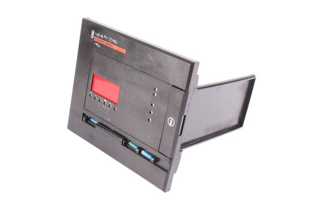 XM200 MERLIN GERIN FRENTE DE LA CAJA