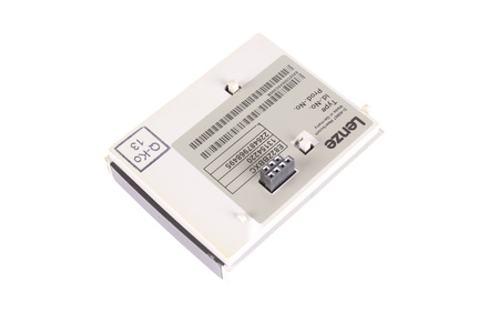 E82ZBBXC LENZE CONTROL Y PANEL DE CONTROL