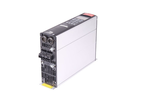 VLT5005PT5B20STR3D0F10A00 DANFOSS VLT5000