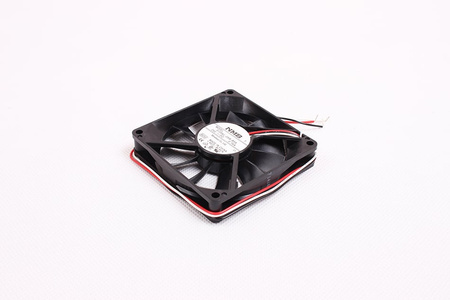 3106KL-05W-B59 NMB TECHNOLOGIES 80X80X15MM, 24V, 0.16A VENTILADOR