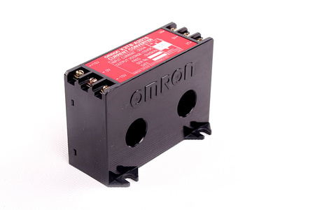 K3TB-A2015A OMRON 200A 5VDC TRANSFORMADOR DE CORRIENTE