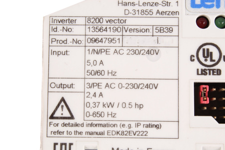 E82EV371_2C LENZE ID.-NO:13564190 8200 VECTOR