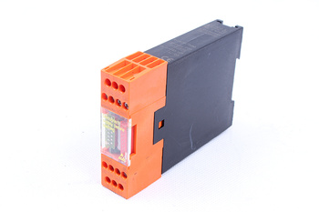 BG5914.08/01MF0 DOLD RELEVO DE SEGURIDAD